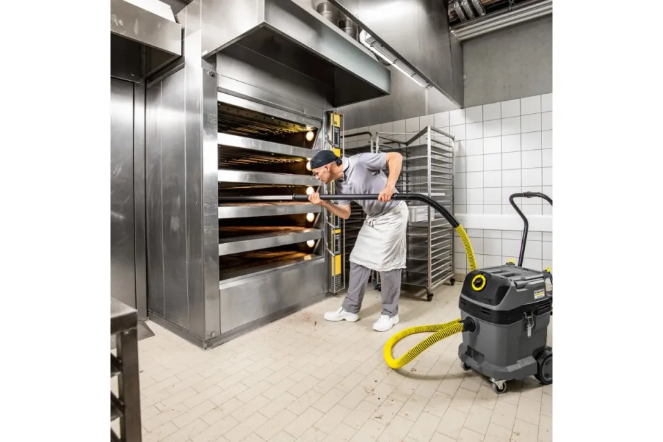 Професионална смукачка Karcher NT 40/1 Tact Bs *EU
