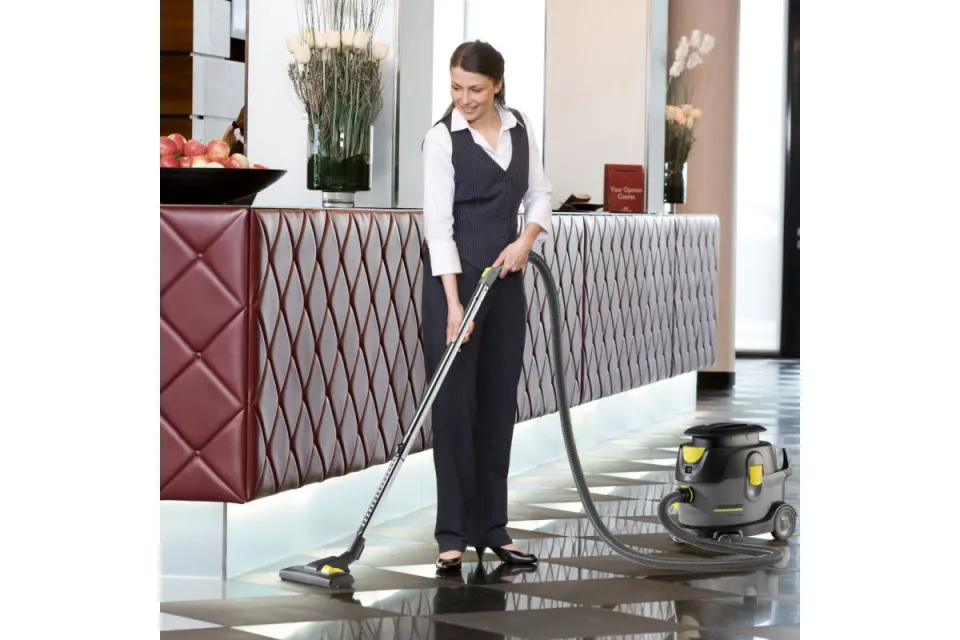 Професионална прахосмукачка Karcher T 15/1 EU