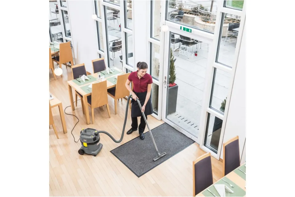 Професионална смукачка Karcher NT 22/1 Ap L