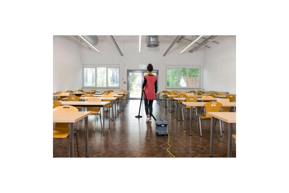 Професионална прахосмукачка Karcher T 11/1 Classic HEPA
