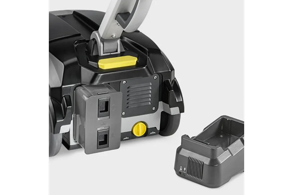 Подопочистващ автомат Karcher BD 30/4 C Bp Pack