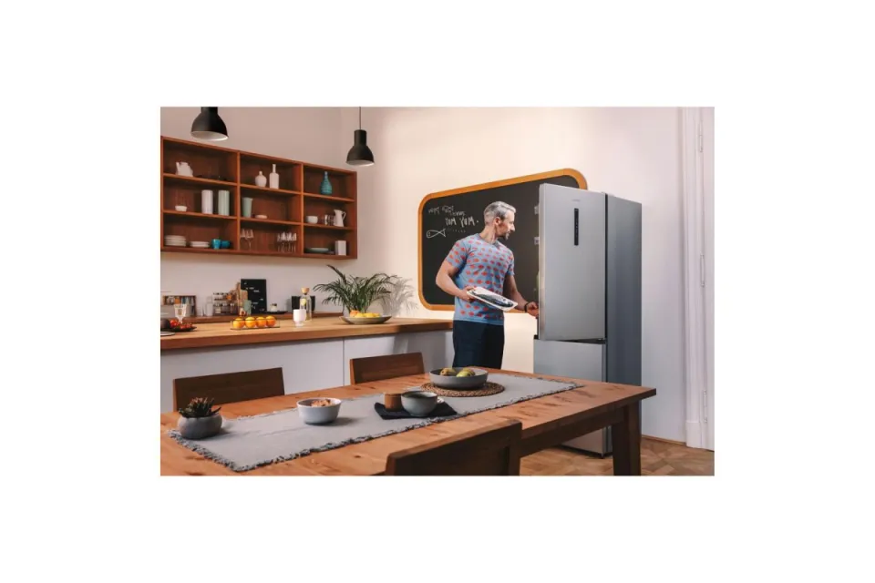 Комбиниран хладилник с фризер Gorenje NRK6192AS4 NoFrost Plus