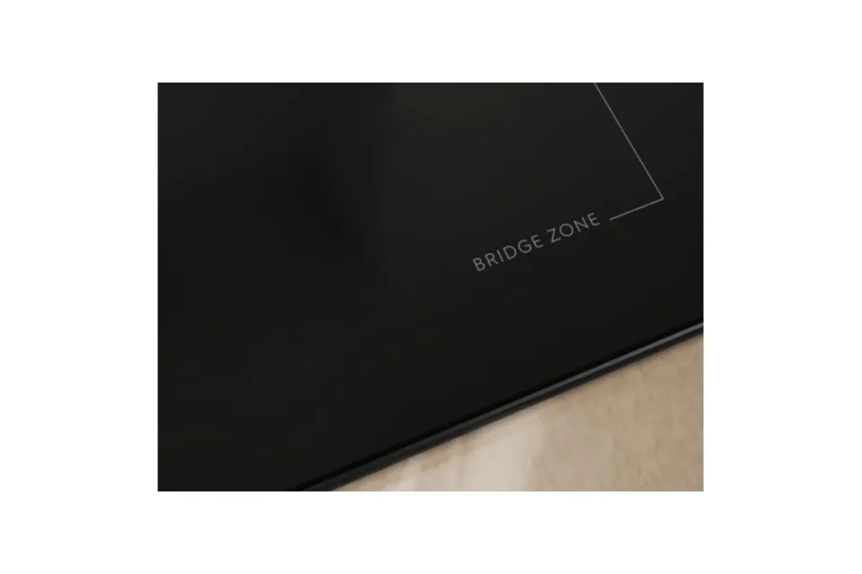 Индукционен плот с вградена вентилация Electrolux ECC83410CK Серия 600 Bridge, 80 см