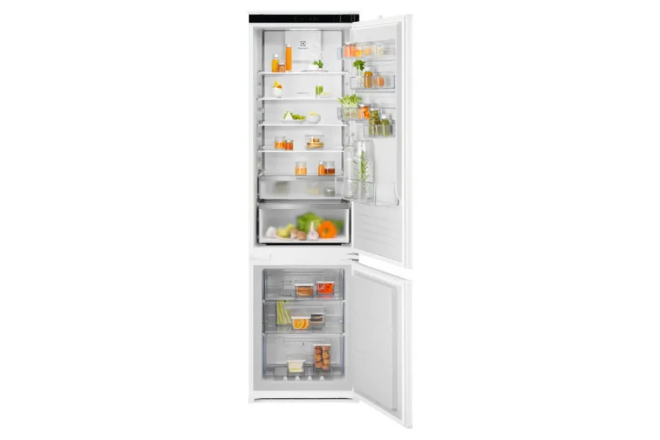 Комбиниран хладилник с фризер за вграждане Electrolux ENA7CE19S Серия 700 NoFrost, 188 см