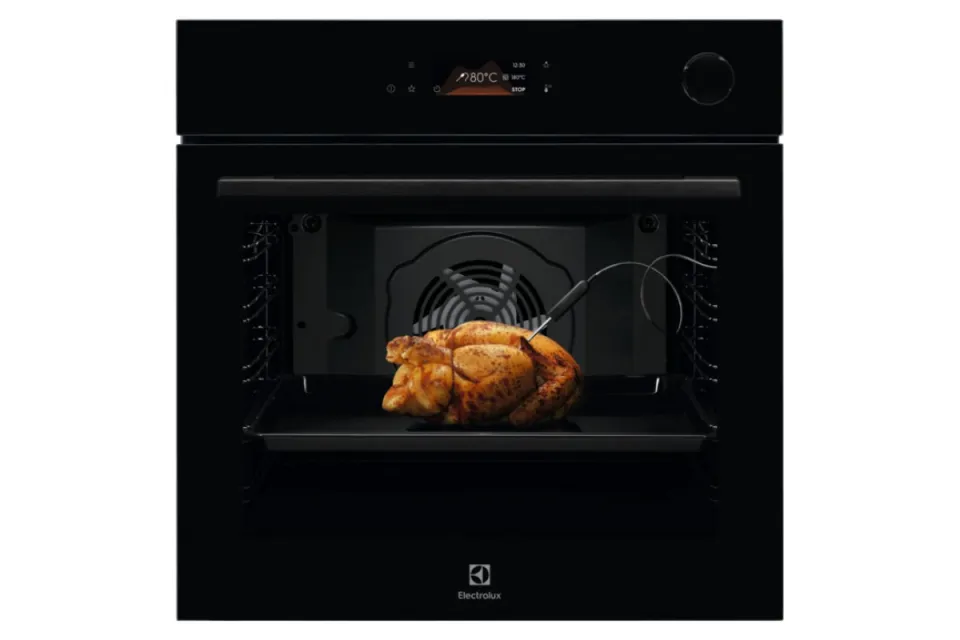 Фурна за вграждане Electrolux EOC8P39WZ Серия 700 SteamCrisp®, Пиролиза, 72 л, Клас А+