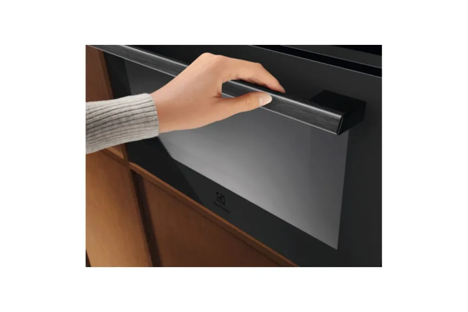 Микровълнова фурна за вграждане Electrolux EVM9E2XT, 44л, 2100W