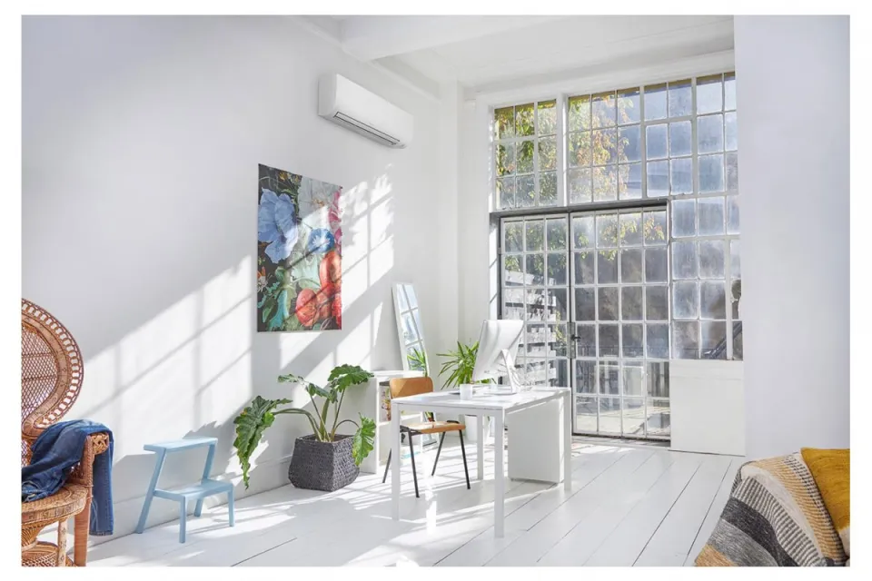 Инверторен климатик Daikin FTXP25N/RXP25N COMFORA WiFi, 9000 BTU, Клас A++