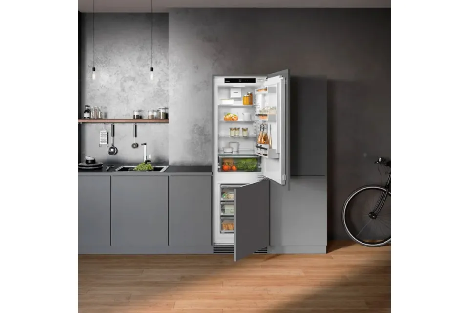Хладилник за вграждане Liebherr ICNe 5103 Plus EasyFresh NoFrost