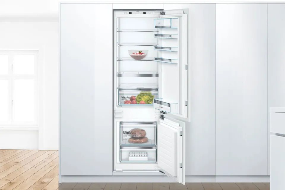Комбиниран хладилник с фризер за вграждане Bosch KIS87AFE0 LowFrost Серия 6, 177 см