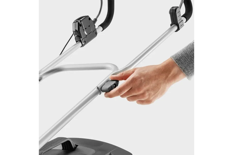 Акумулаторна косачка Karcher LMO 2-18 (без батерия)