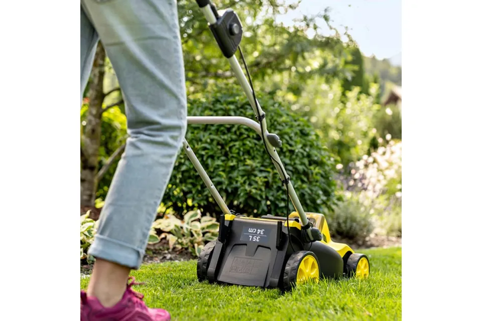Акумулаторна косачка Karcher LMO 3-18 (без батерия)