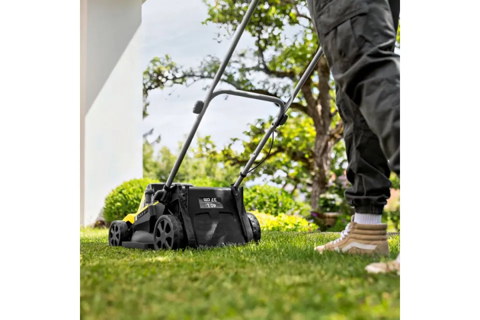 Акумулаторна косачка Karcher LMO 4-18 Dual (без батерии)