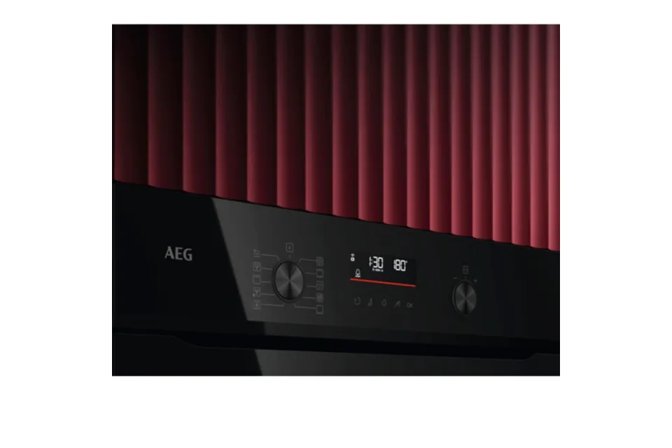 Фурна за вграждане AEG NBA5P531AB Серия 5000 SteamBake, Пиролиза WiFi, 71 л, Клас А+