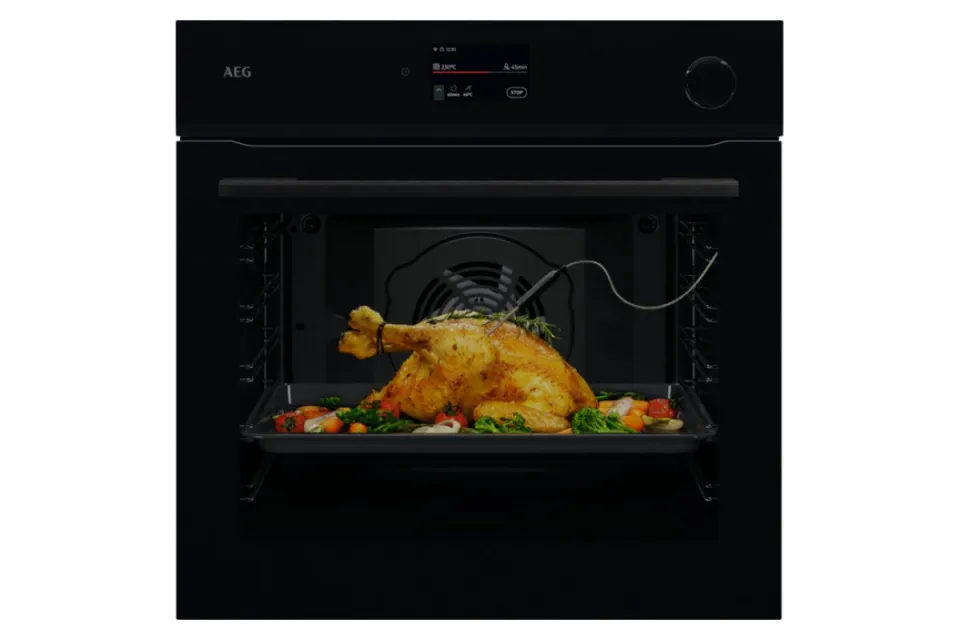 Фурна за вграждане AEG NBR7P731SB Серия 7000 SteamCrisp, Пиролиза, Пара, 72 л, Клас А++