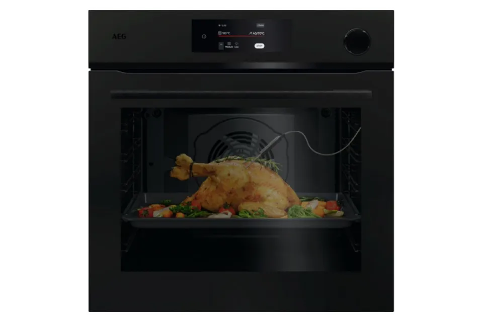 Фурна за вграждане AEG NBR7P731ST Серия 7000 SteamCrisp, Пиролиза, Пара, 72 л, Клас А++