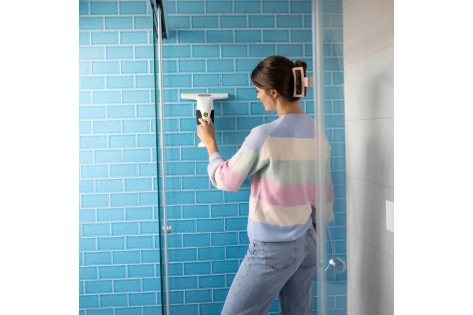 Уред за почистване на прозорци Karcher WV 1 Compact