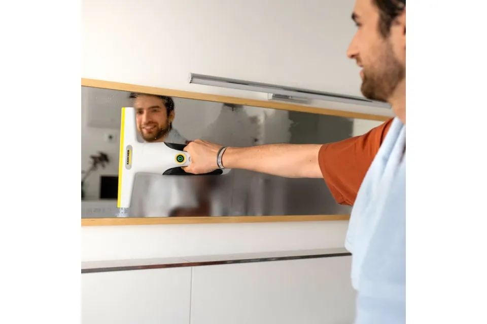Уред за почистване на прозорци Karcher WV 2 Universal Care