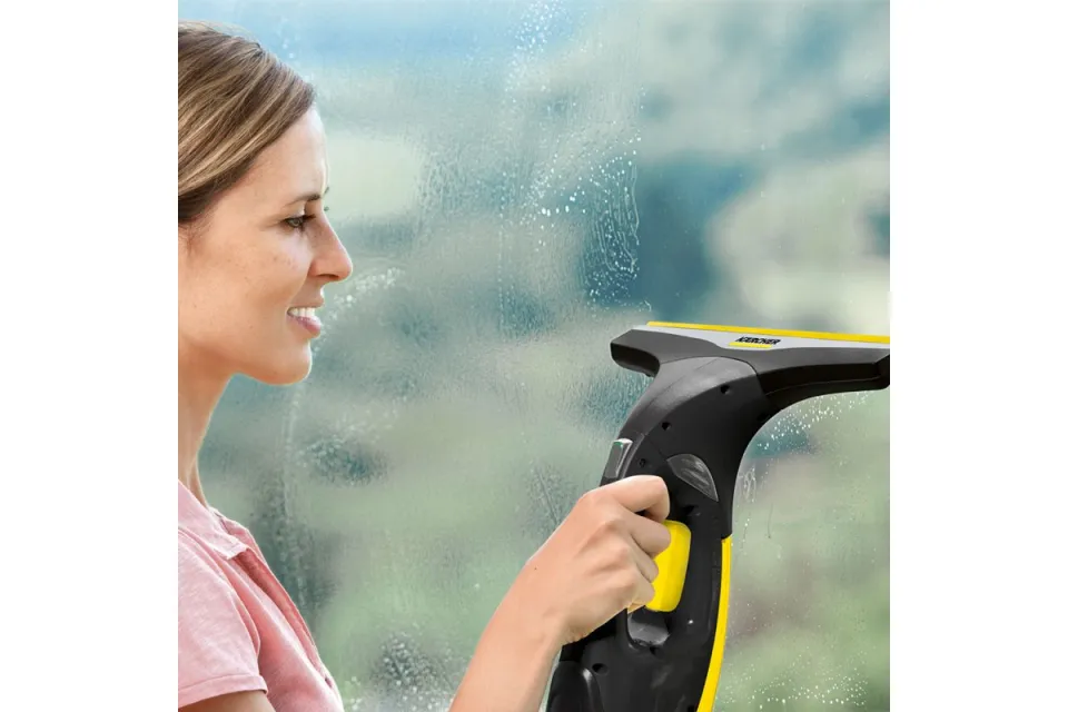 Уред за почистване на прозорци Karcher WV 2 Black Edition